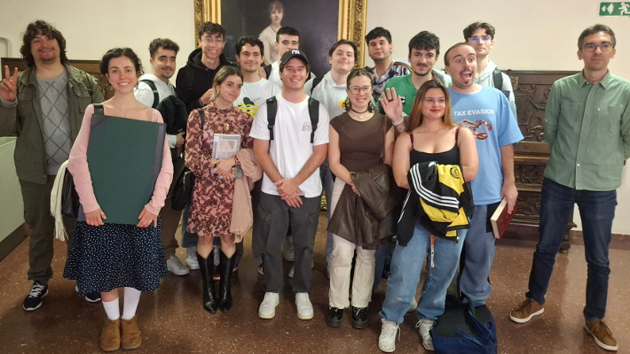 Parte de los asistentes a la visita