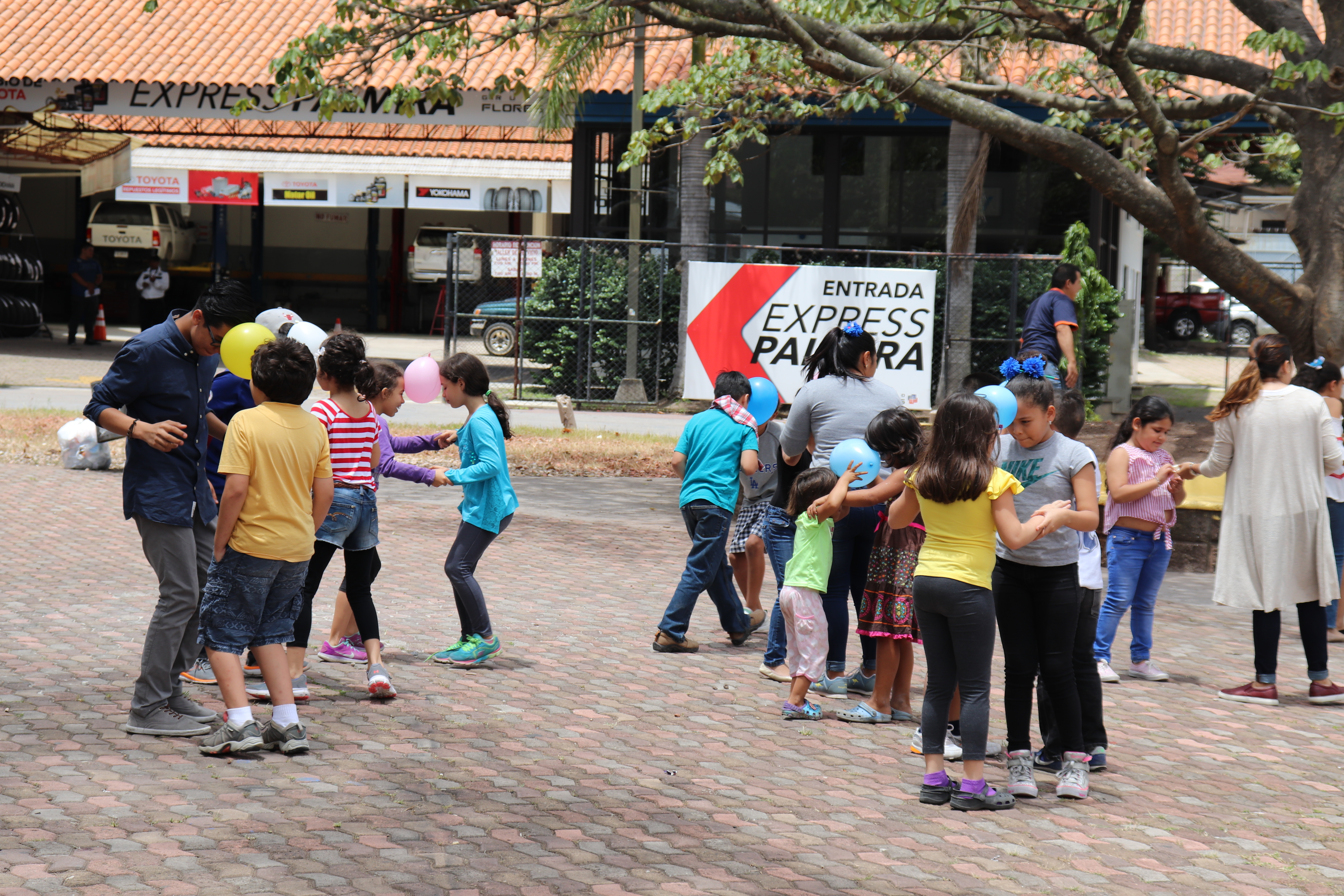 Juegos en el Redondel