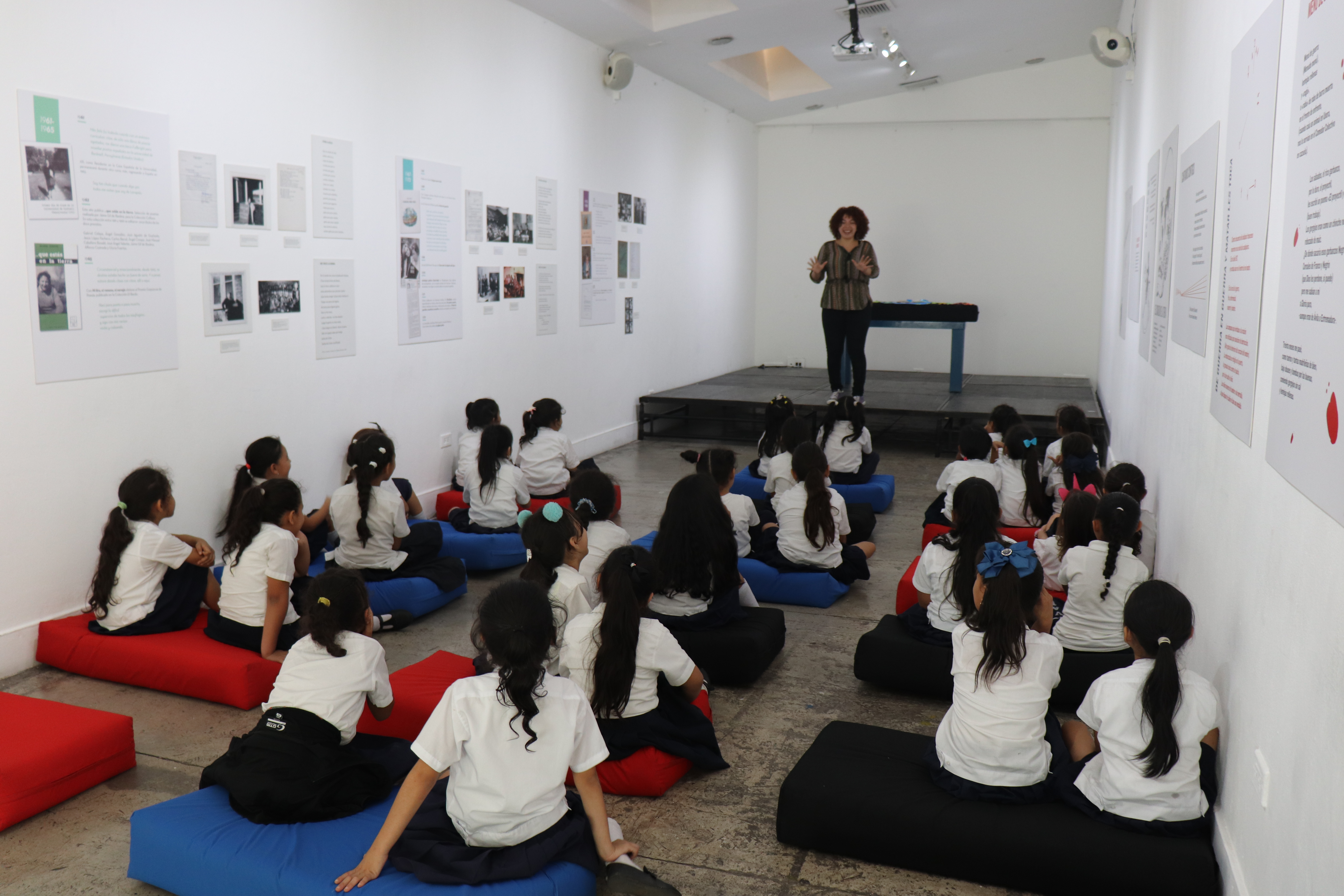 Al conejito le encanta escribir